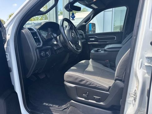 Used 2024 RAM 2500 Big Horn AWD/4WD image 9
