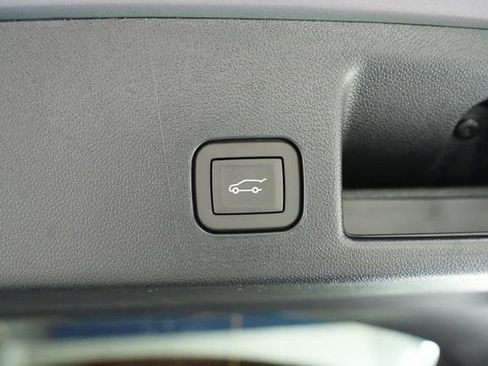 New 2026 Chevrolet Equinox EV LT image 12