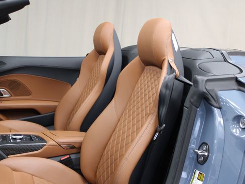 Used 2020 Audi R8 V10 performance image 64