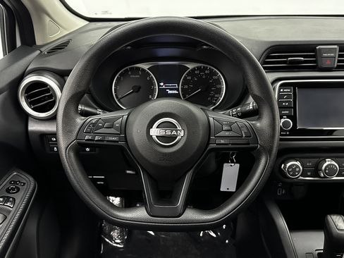 Used 2023 Nissan Versa S w/ Trunk Package image 24
