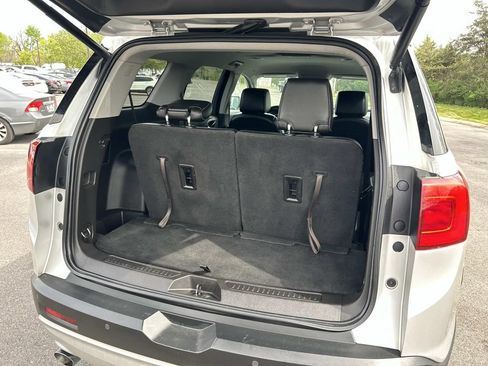 Used 2019 GMC Acadia SLT FWD image 16