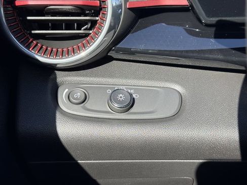 New 2026 Chevrolet Trax RS w/ Sunroof Package image 17