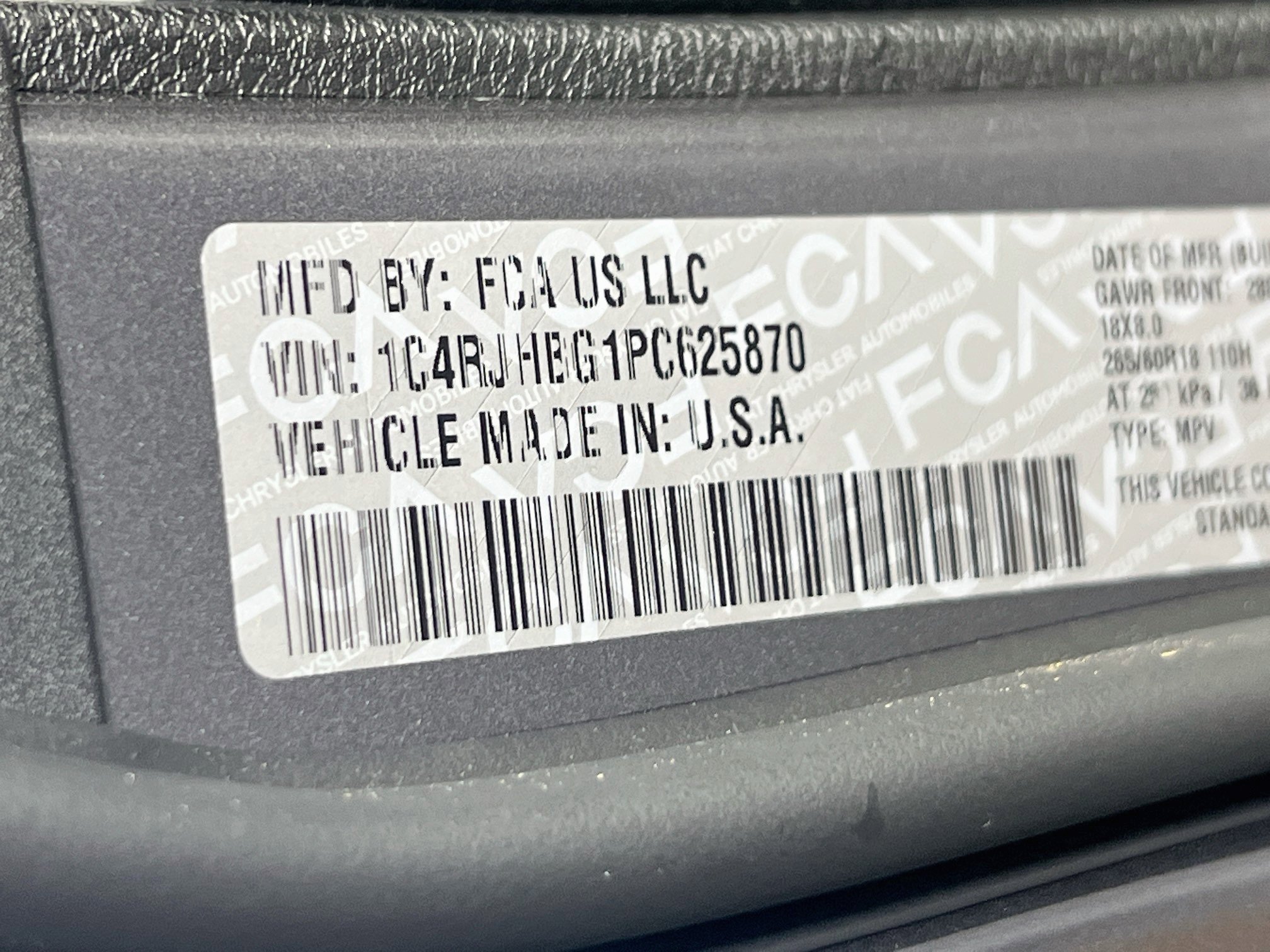 Used 2023 Jeep Grand Cherokee Limited AWD/4WD image 32