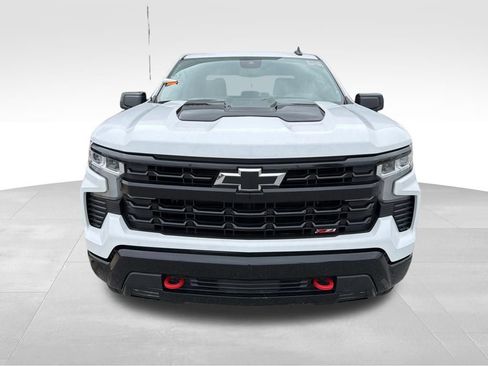 Used 2024 Chevrolet Silverado 1500 LT Trail Boss w/ Protection Package AWD/4WD image 3