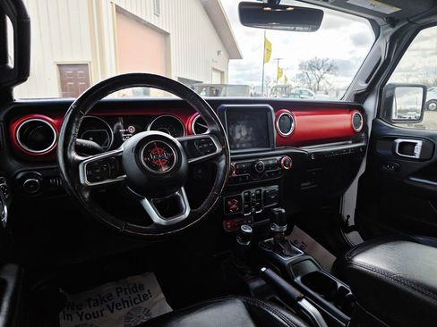 Used 2019 Jeep Wrangler Unlimited Rubicon image 37