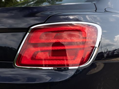 Used 2024 Bentley Flying Spur V8 AWD/4WD image 64