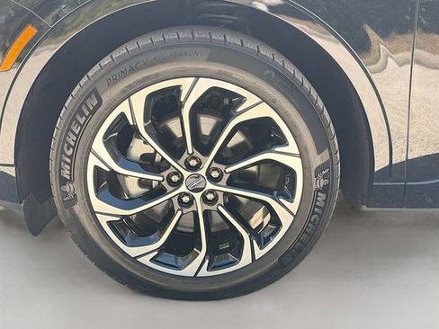 Used 2024 Lincoln Nautilus Reserve image 38