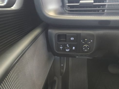 Used 2023 Hyundai Ioniq 6 SE image 21