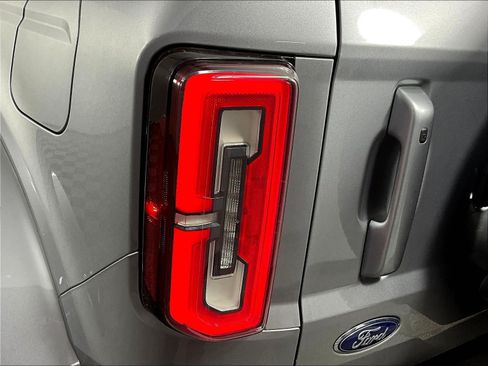 Used 2023 Ford Bronco Outer Banks AWD/4WD image 23