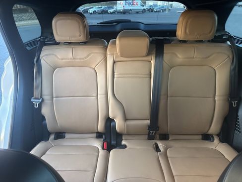 Certified 2023 Lincoln Corsair Reserve w/ Equipment Group 202A image 20