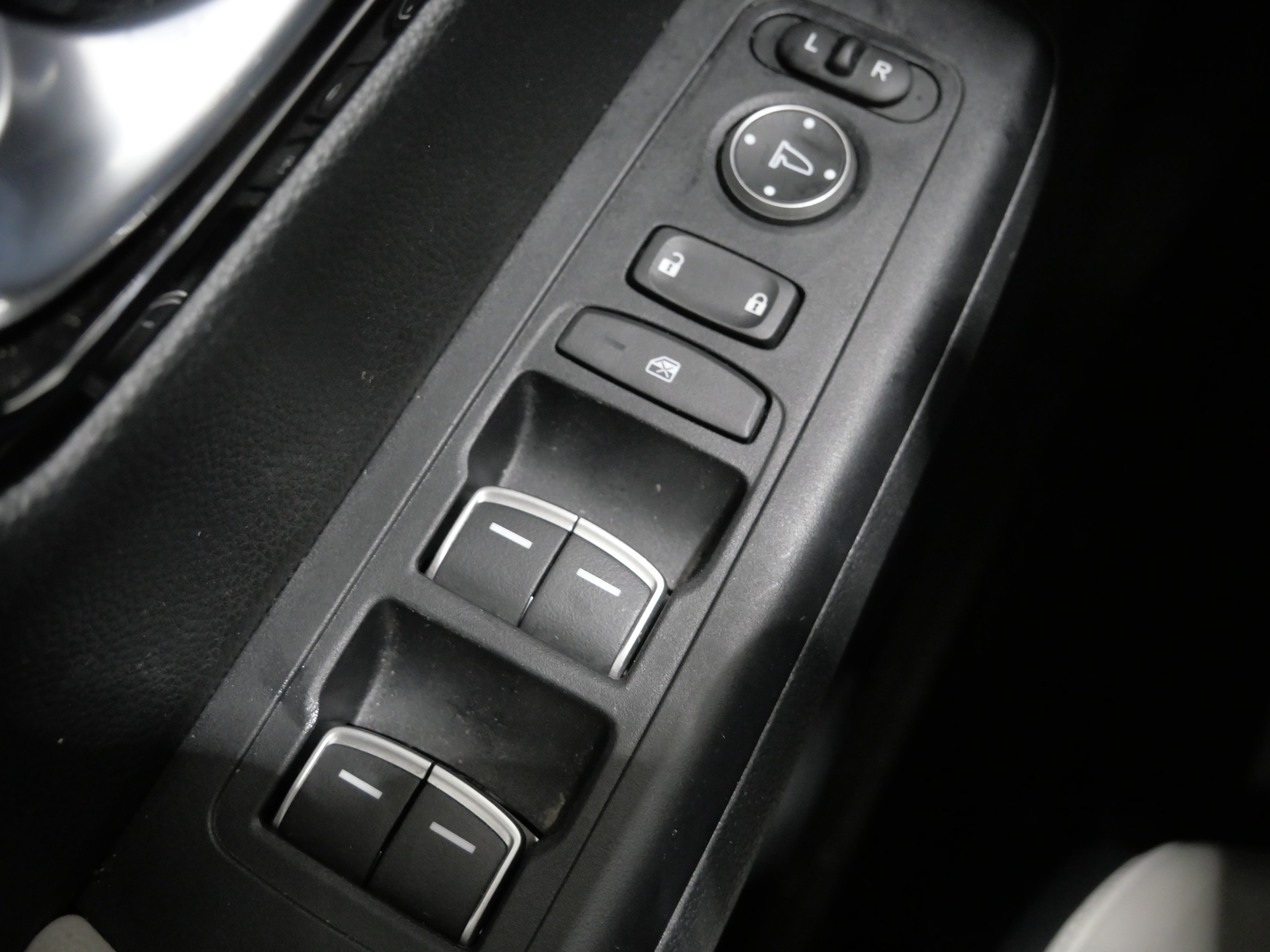 Used 2024 Honda CR-V EX-L image 14