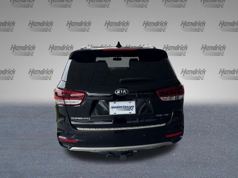 Used 2016 Kia Sorento SX FWD image 8