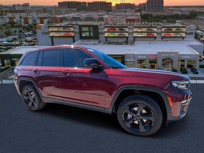 New 2025 Jeep Grand Cherokee Limited w/ Black Appearance Package