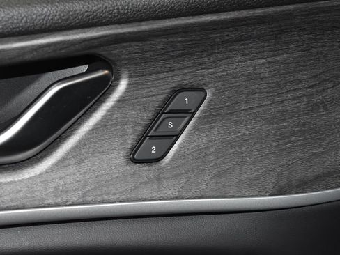 Used 2025 Jeep Grand Cherokee L Limited w/ Trailer Tow Package image 5