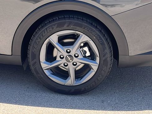 Used 2025 Kia K4 FWD image 5