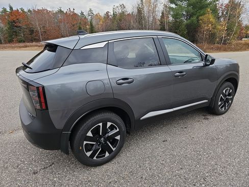 New 2026 Nissan Kicks SV w/ SV Premium Package image 7