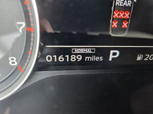 Used 2025 Mitsubishi Outlander SE image 17