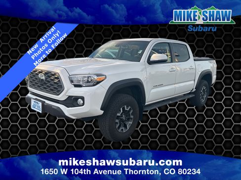 Used 2022 Toyota Tacoma TRD Off-Road image 2