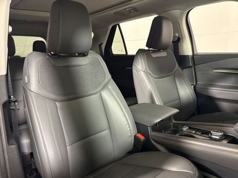 New 2026 Ford Explorer Active w/ Active Comfort Package image 18
