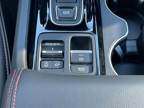 New 2025 Honda Pilot Black Edition image 30