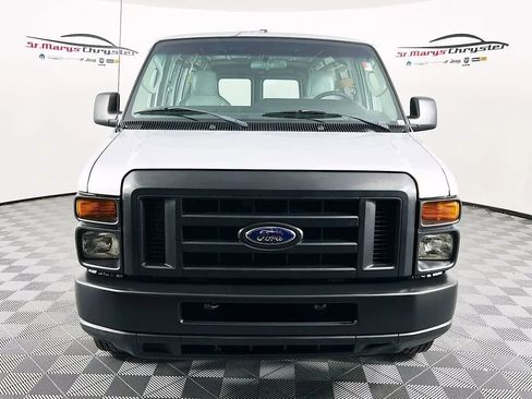 Used 2012 Ford E-150 and Econoline 150 w/ Commercial Cargo Van Pkg image 3