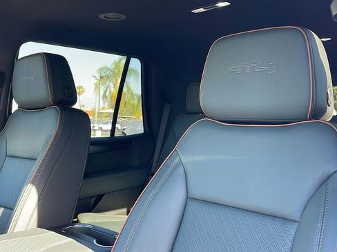 New 2026 GMC Yukon AT4 AWD/4WD image 13