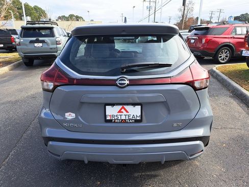 Used 2023 Nissan Kicks SR w/ SR Premium Package image 9
