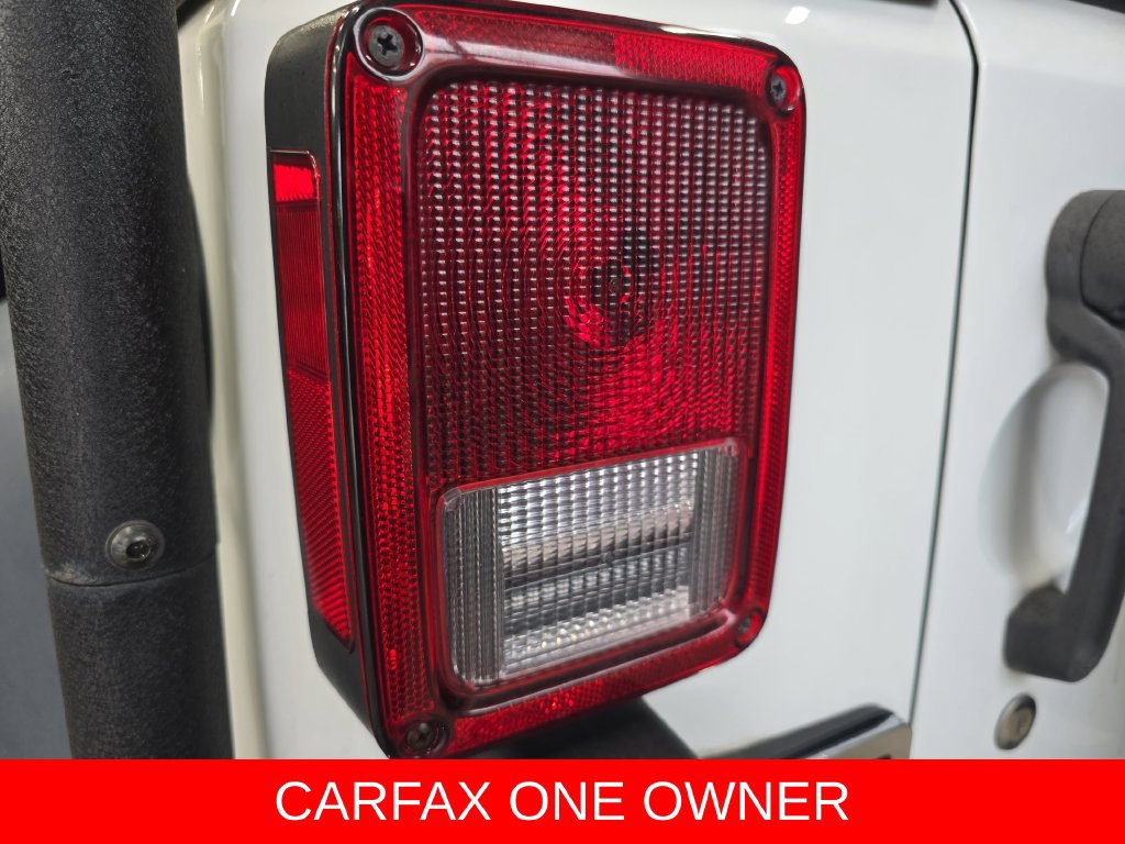 Used 2015 Jeep Wrangler Sport w/ Quick Order Package 24S AWD/4WD image 31