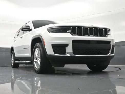 Used 2022 Jeep Grand Cherokee L Laredo w/ Luxury Tech Group I RWD image 31