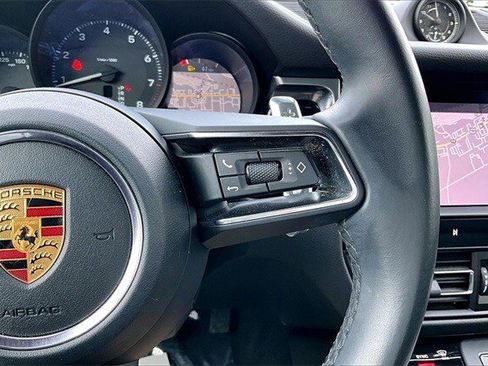 Used 2022 Porsche Macan image 15