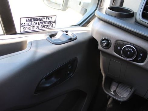 Used 2021 Ford Transit 350 XLT RWD image 10