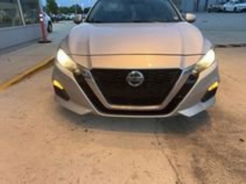 Used 2020 Nissan Altima 2.5 S FWD image 5
