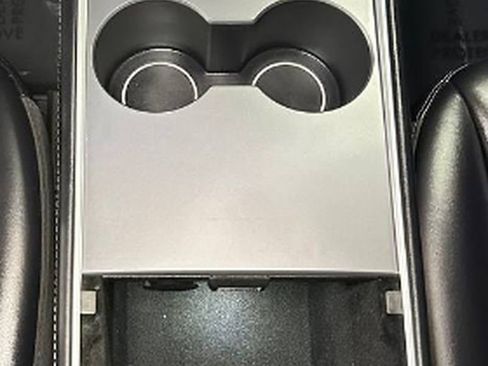 Used 2022 Tesla Model Y Performance image 37