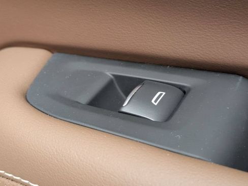 New 2026 Chevrolet Suburban High Country AWD/4WD image 38