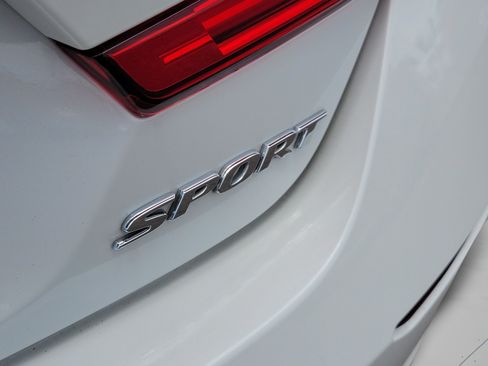 Used 2022 Honda Accord Sport image 32