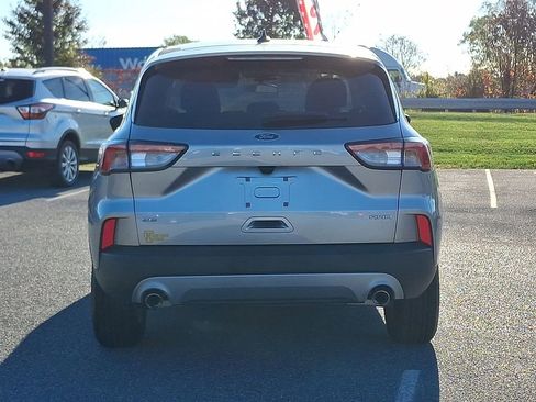 Used 2022 Ford Escape SE w/ Cold Weather Package image 5