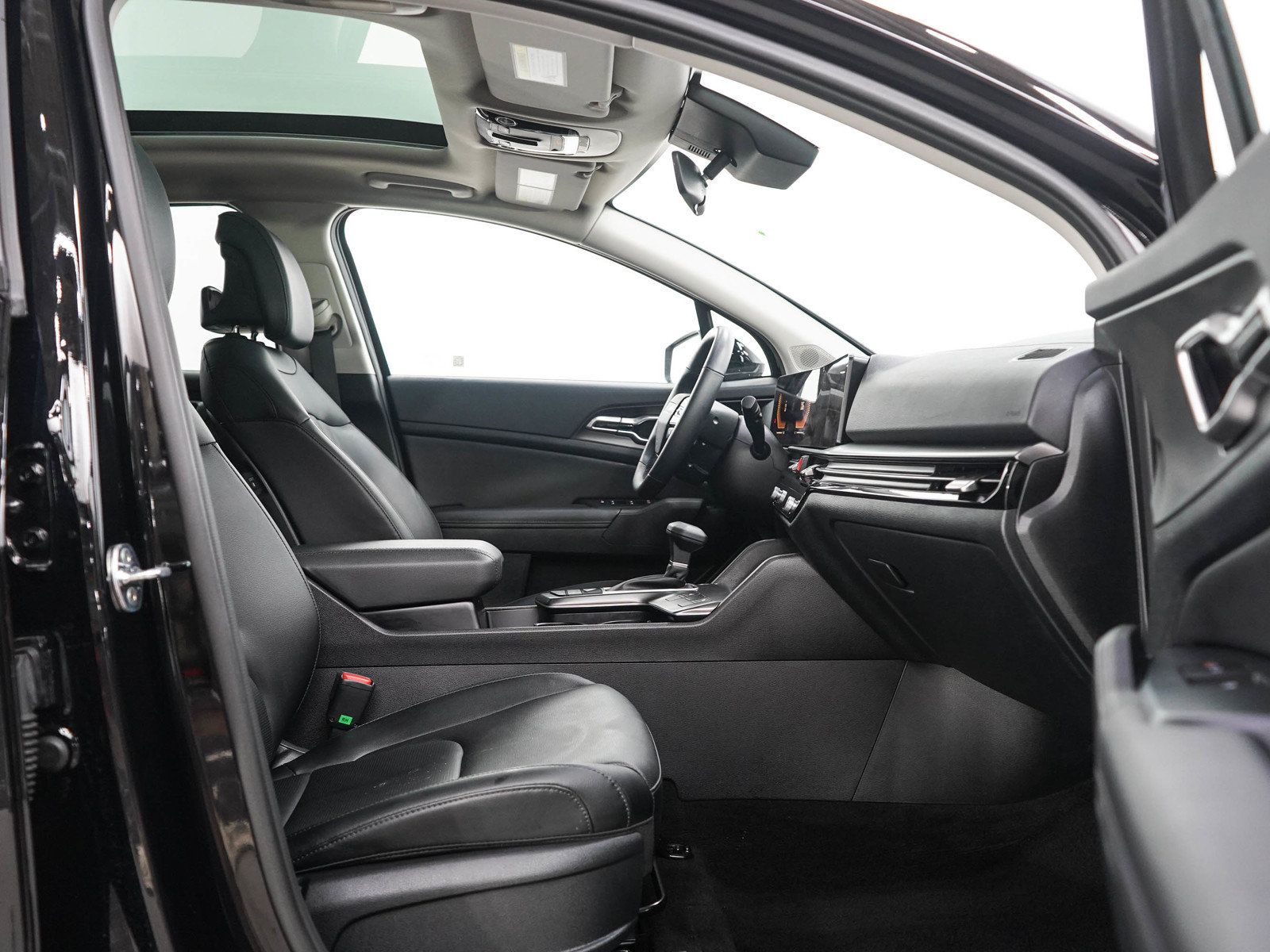Used 2026 Kia Sportage EX AWD/4WD image 10