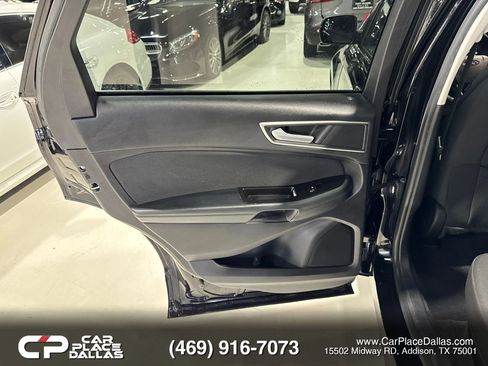 Used 2017 Ford Edge SEL w/ Class II Trailer Tow Package FWD image 19