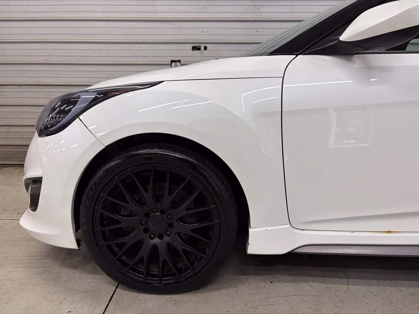 Used 2016 Hyundai Veloster Turbo R-Spec FWD image 4