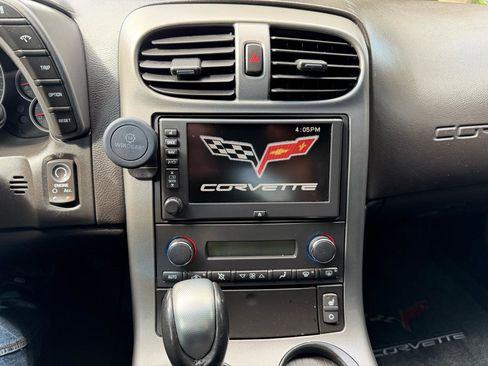 Used 2007 Chevrolet Corvette Coupe w/ Preferred Equipment Group RWD image 20