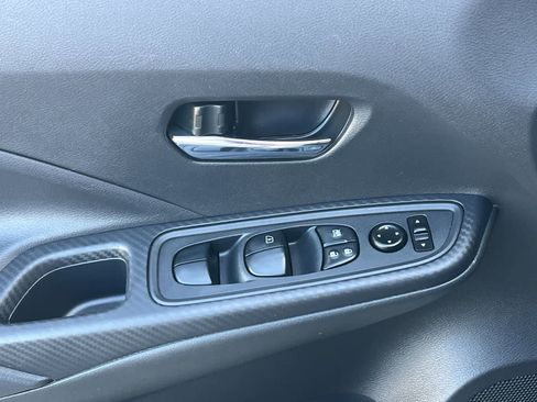 Used 2025 Nissan Versa SV image 13