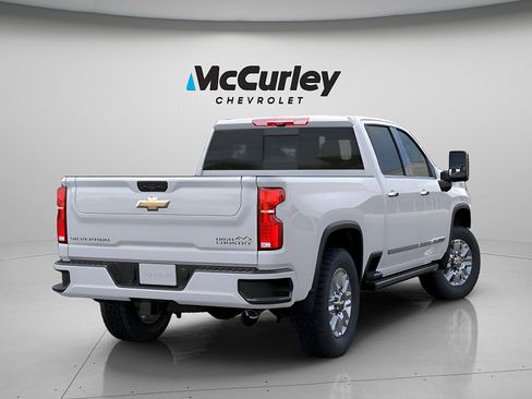 New 2025 Chevrolet Silverado 2500 High Country w/ High Country Premium Package AWD/4WD image 4