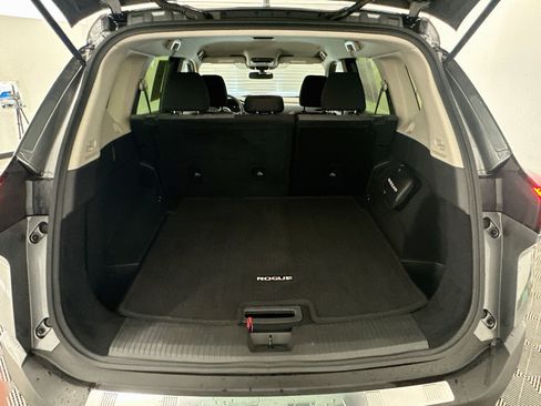 Used 2023 Nissan Rogue SV AWD/4WD image 29