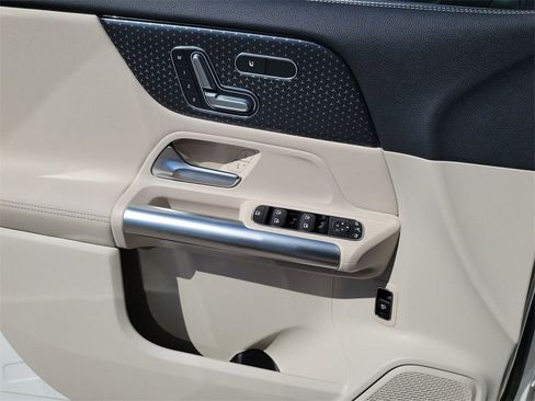 New 2026 Mercedes-Benz GLA 250 image 15