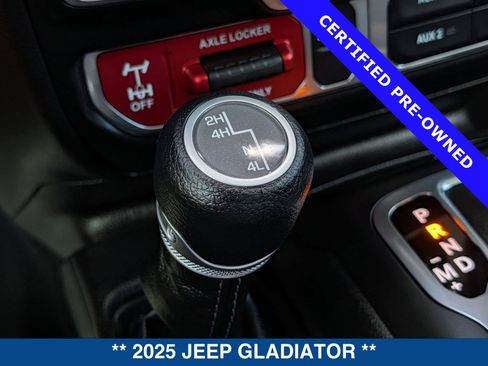 Used 2025 Jeep Gladiator Mojave w/ Safety Group image 34