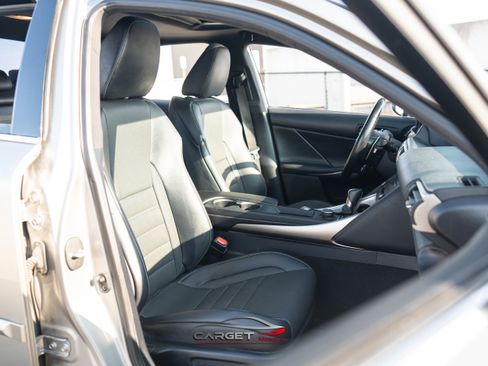 Used 2020 Lexus IS 300 F Sport w/ F Sport Package image 17