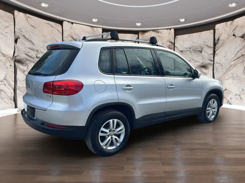 Used 2017 Volkswagen Tiguan S image 5