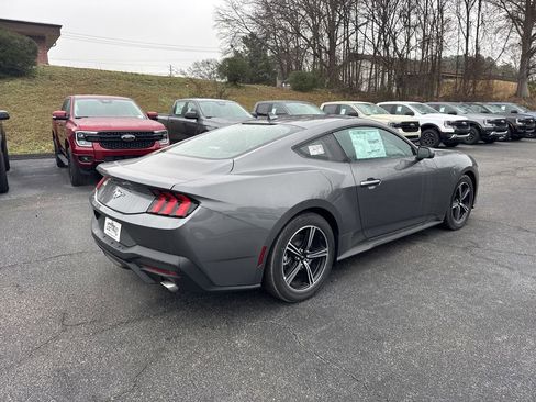 New 2025 Ford Mustang Coupe image 7