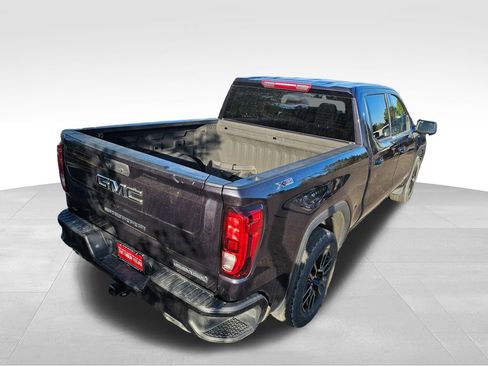 Used 2022 GMC Sierra 1500 Elevation w/ X31 Off-Road Package AWD/4WD image 15