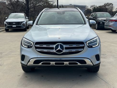 Used 2022 Mercedes-Benz GLC 300 image 2